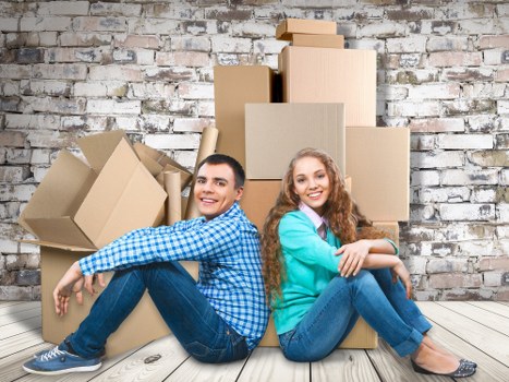 Securing items safely inside a moving van