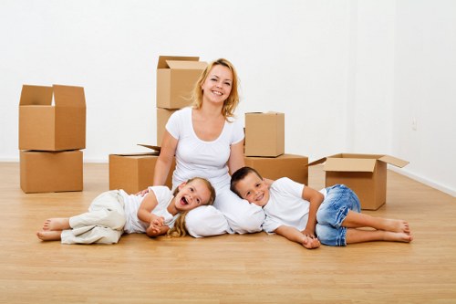 Packing and loading household furniture for a Mitcham home relocation